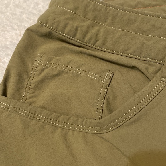 “PATAGONIA” Men’s Cargo Shorts…Tan…Sz 36 - Picture 7 of 8